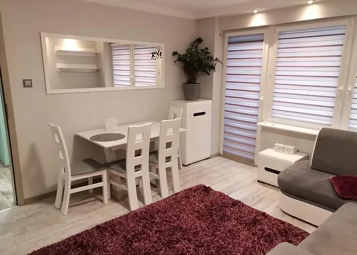 Tysiaclecie - Duzy Parking צ'סטוצ'ובה