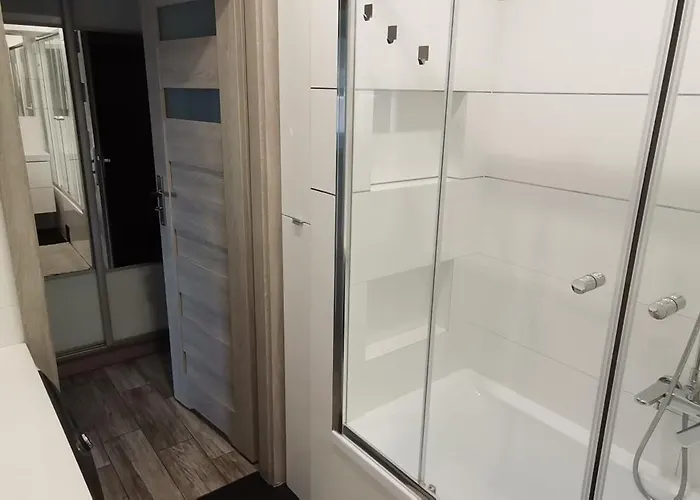 Tysiaclecie - Duzy Parking *